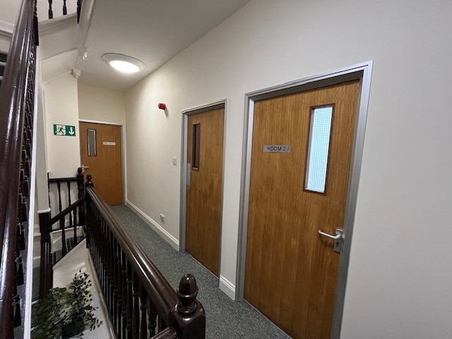 Office in Bedford - photo 3